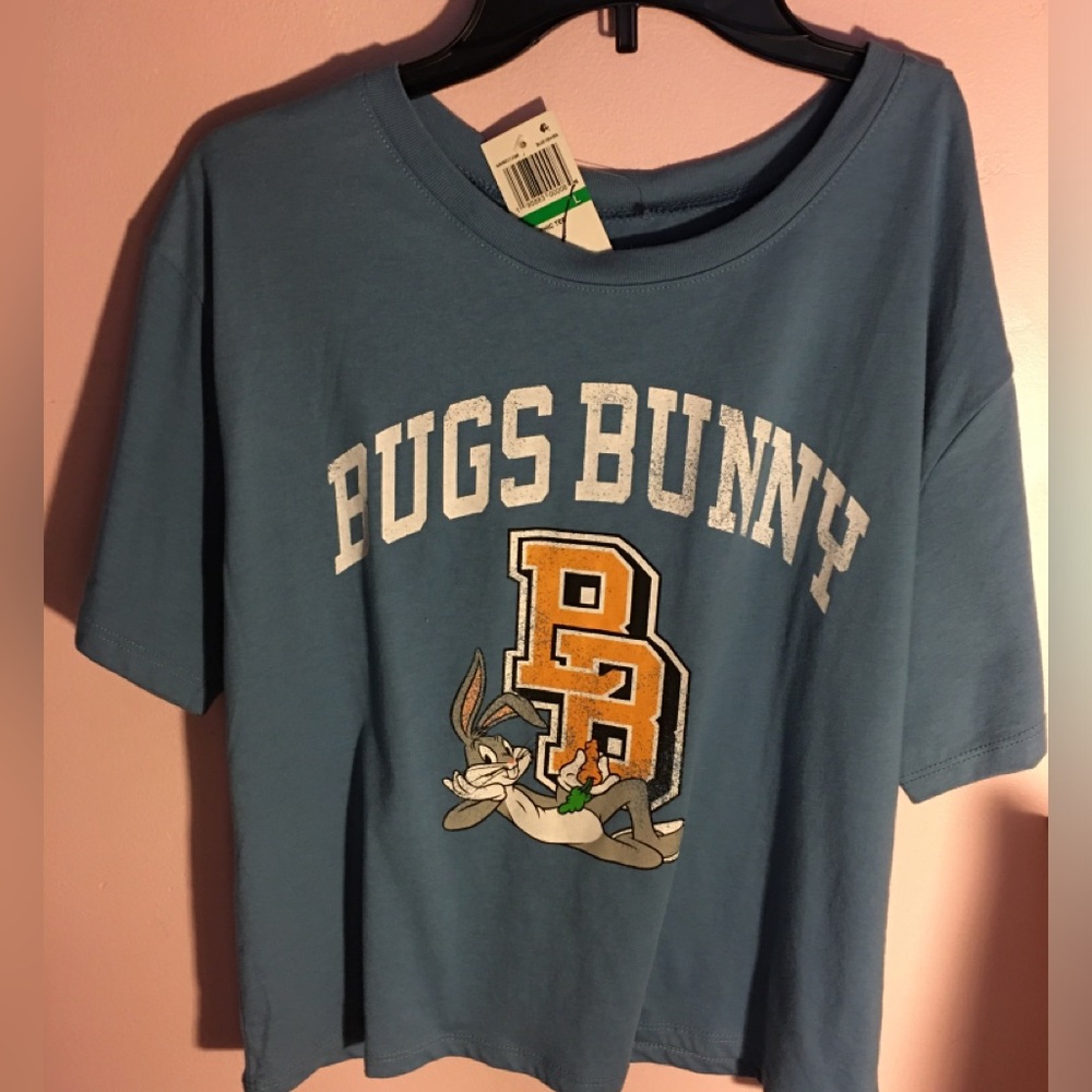 NWT Bugs bunny SS cropped t-shirt by Love Tribe, Size Junior’s Large